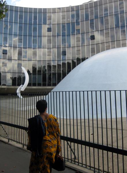 Paris:Parteizentrale des PCF an der Place du Colonel Fabien