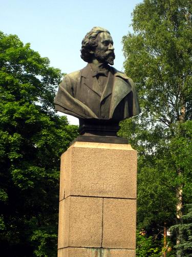 Repin-Denkmal in Repina